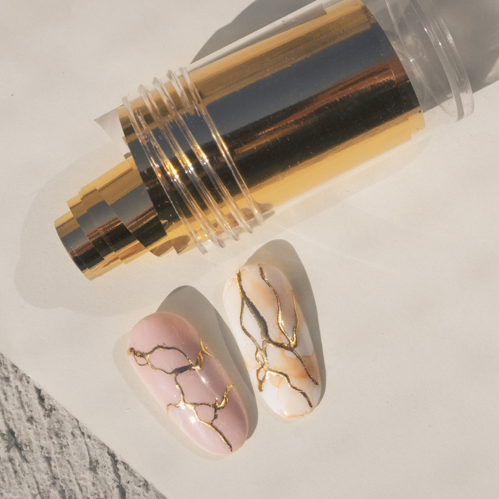 Nail Designer Gold Foil para uñas papel y filigrana en copos de oro, 9  botellas, herramientas de arte de uñas, copos metálicos : :  Salud y Cuidado Personal
